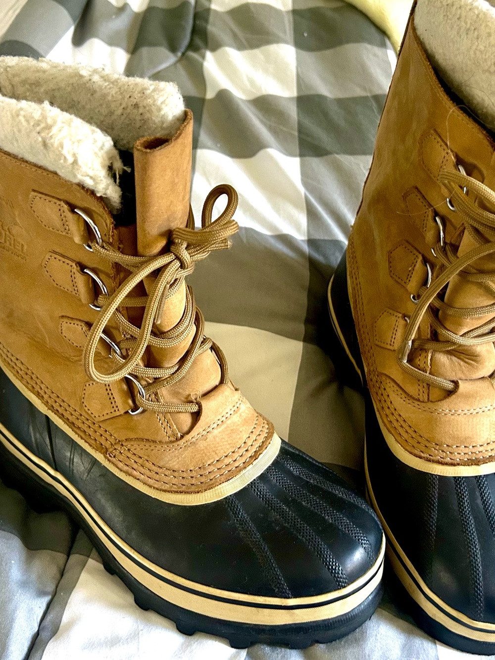 Sorel Men's Tan and Black Insulated Leather Duck Boots